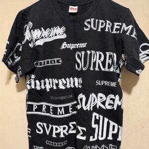 SUPREME Black and White Logo T-Shirt